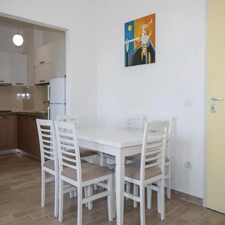 Apartamento Two-bedroom In Durres