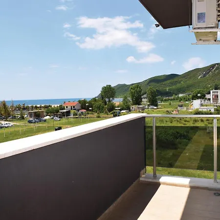 Apartamento Two-bedroom In Durres