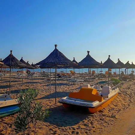 Two-bedroom In Durres Apartamento *